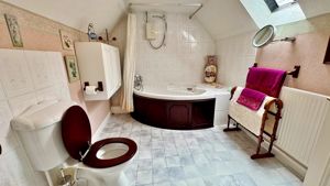 Photo 17- click for photo gallery